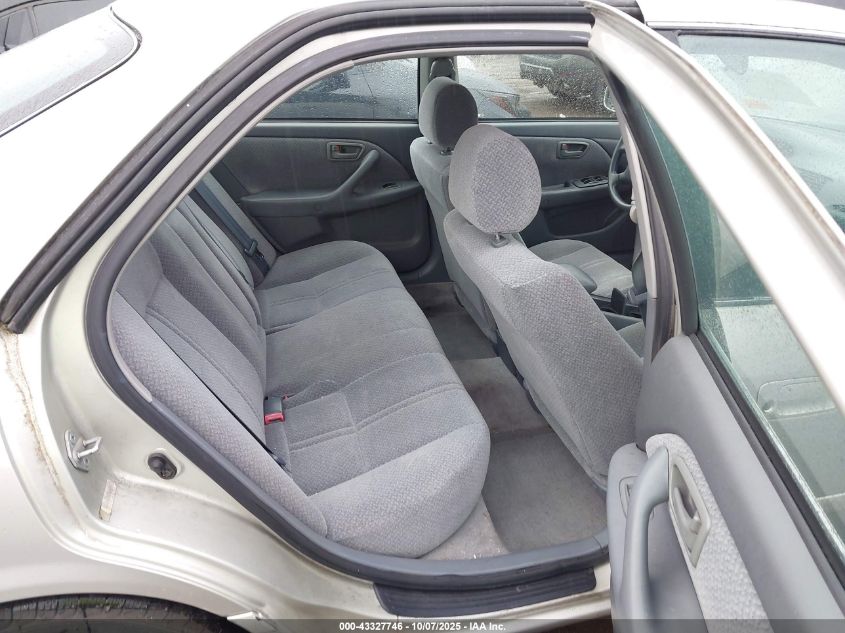 2000 Toyota Camry Le VIN: 4T1BG22K6YU708347 Lot: 43327746