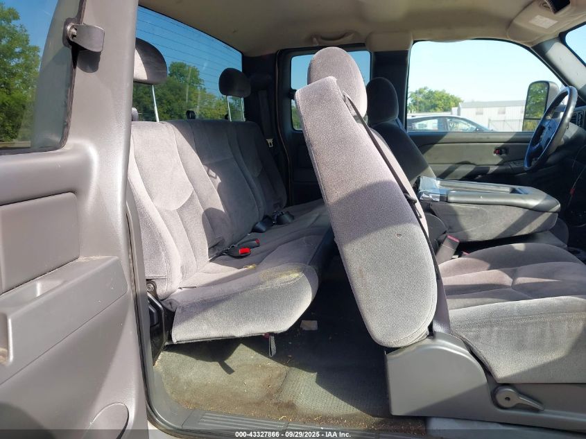 2005 GMC Sierra 1500 Sle VIN: 2GTEK19B951323646 Lot: 43327866