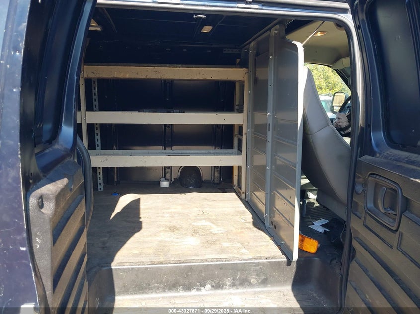 2016 Chevrolet Express 2500 VIN: 1GCWGAHG5G1118997 Lot: 43327871