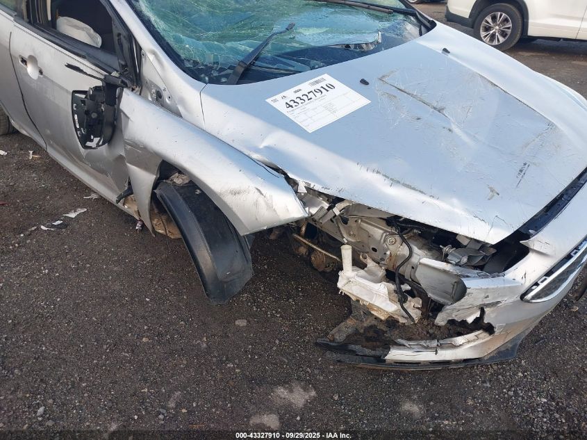 2018 Ford Focus Se VIN: 1FADP3F2XJL214149 Lot: 43327910