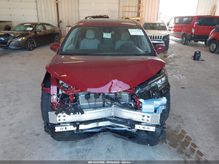 2025 TOYOTA SIENNA LE - 5TDBSKFC9SS211178