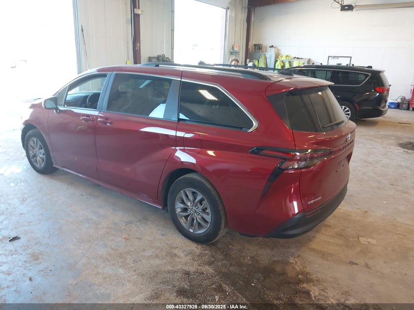 2025 TOYOTA SIENNA LE - 5TDBSKFC9SS211178