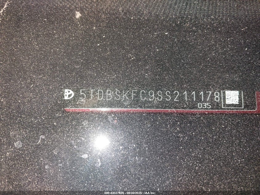 2025 TOYOTA SIENNA LE - 5TDBSKFC9SS211178