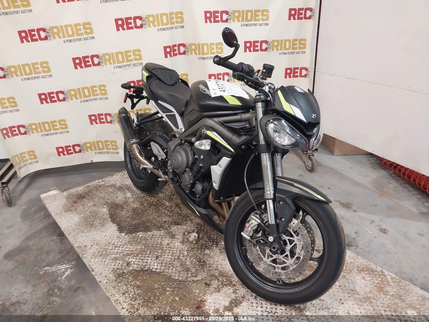 2021 TRIUMPH MOTORCYCLE STREET TRIPLE RS - SMTA554S2MTAG3040
