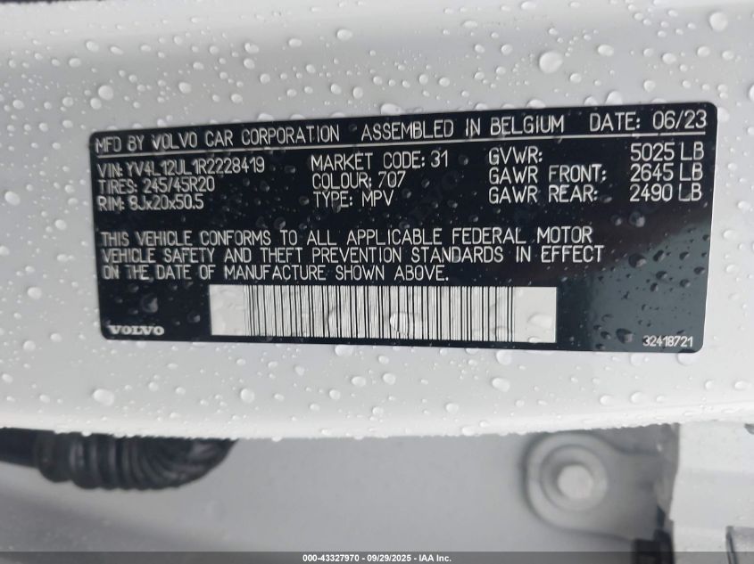 2024 Volvo Xc40 B5 Plus Dark Theme VIN: YV4L12UL1R2228419 Lot: 43327970