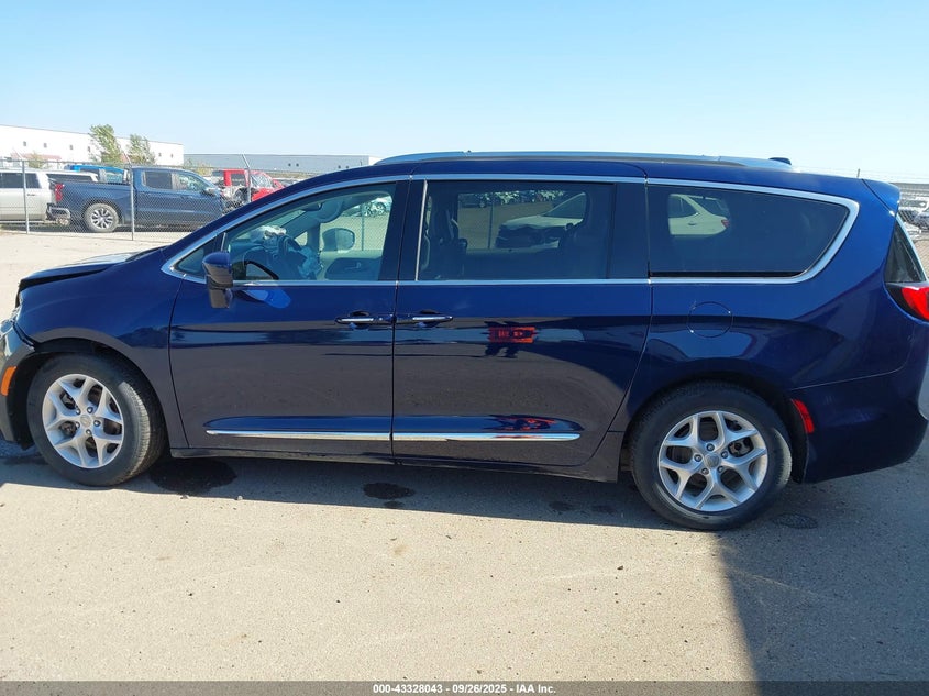 2018 Chrysler Pacifica Touring L Plus VIN: 2C4RC1EG6JR189111 Lot: 43328043