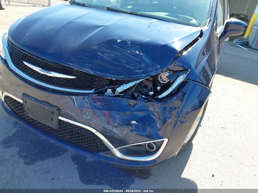 2018 Chrysler Pacifica Touring L Plus VIN: 2C4RC1EG6JR189111 Lot: 43328043