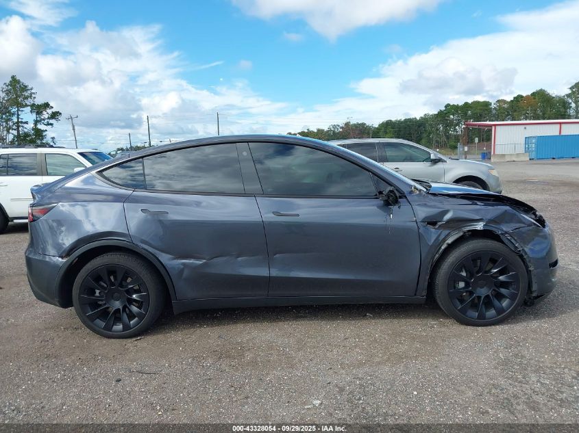 2023 Tesla Model Y Awd/Long Range Dual Motor All-Wheel Drive VIN: 7SAYGDEE6PF750494 Lot: 43328054