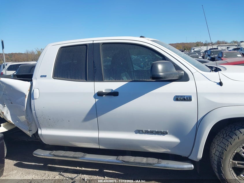 2015 Toyota Tundra Sr5 5.7L V8 VIN: 5TFRY5F19FX174856 Lot: 43328073