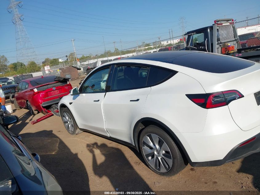 2023 Tesla Model Y Awd/Long Range Dual Motor All-Wheel Drive VIN: 7SAYGDEE7PA139211 Lot: 43328103