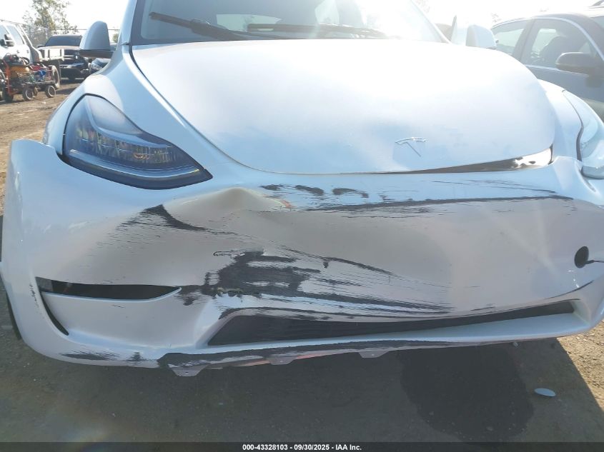 2023 Tesla Model Y Awd/Long Range Dual Motor All-Wheel Drive VIN: 7SAYGDEE7PA139211 Lot: 43328103