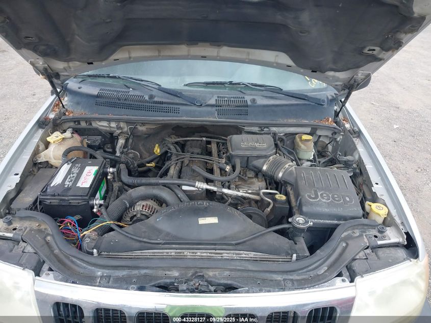 2003 Jeep Grand Cherokee Laredo VIN: 1J4GW48S03C512445 Lot: 43328127