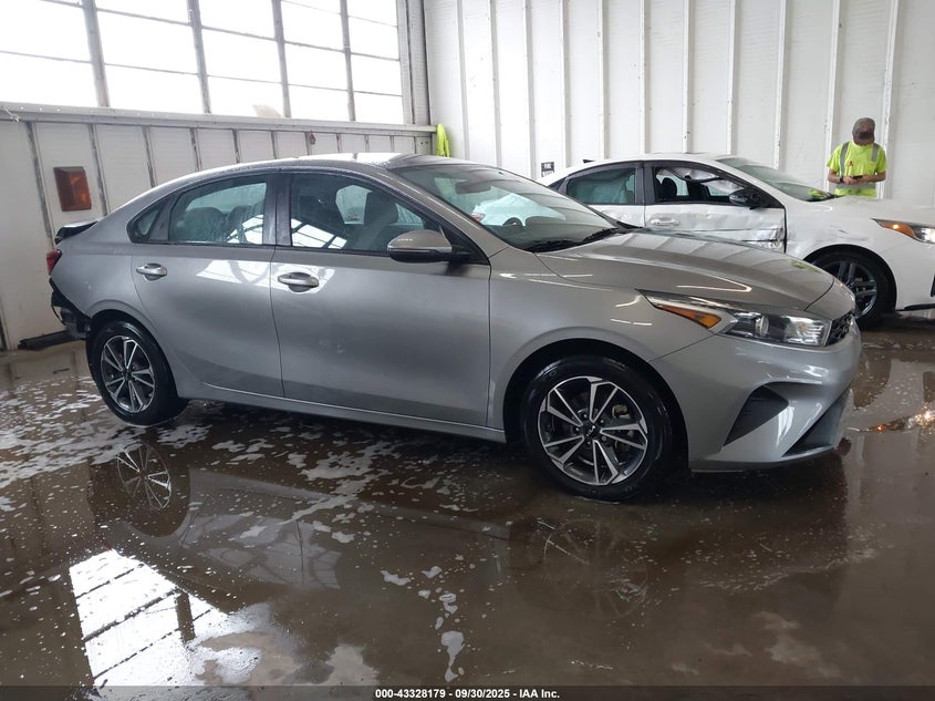 2022 KIA FORTE LXS - 3KPF24AD3NE483544