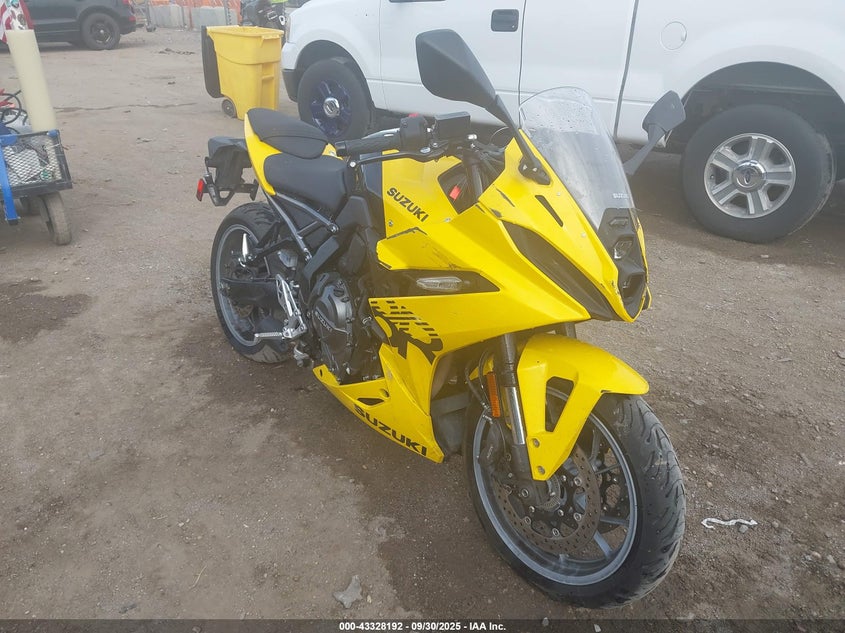 2024 SUZUKI GSX800 F - JS1EM13B1R7103858