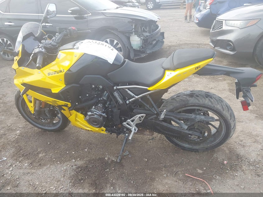 2024 Suzuki Gsx800 F VIN: JS1EM13B1R7103858 Lot: 43328192