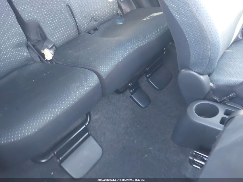 2008 Toyota Yaris VIN: JTDJT923385163246 Lot: 43328444