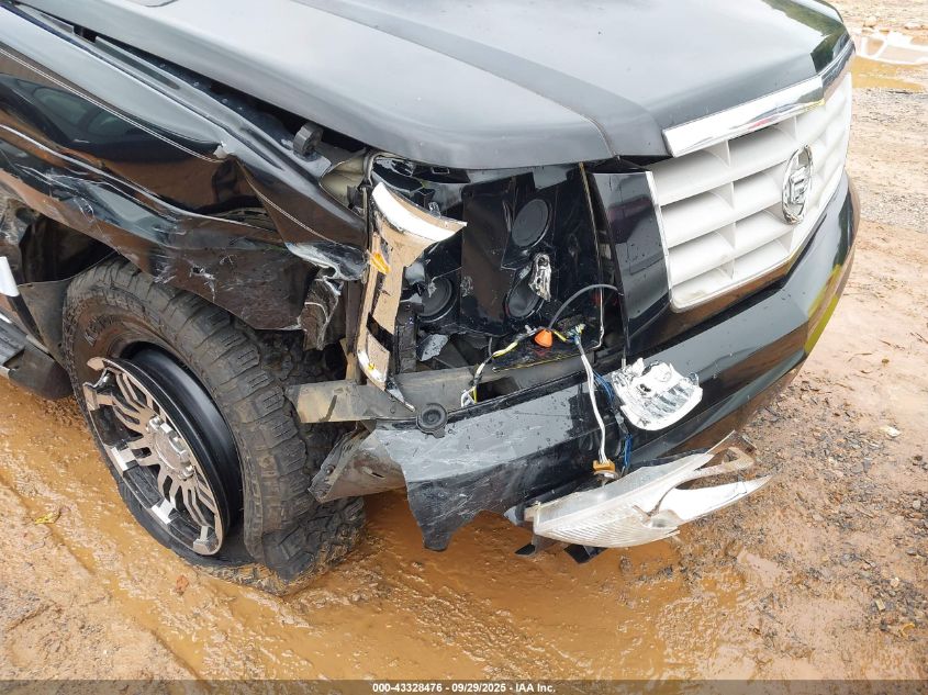 2003 Cadillac Escalade Standard VIN: 1GYEK63N73R118793 Lot: 43328476