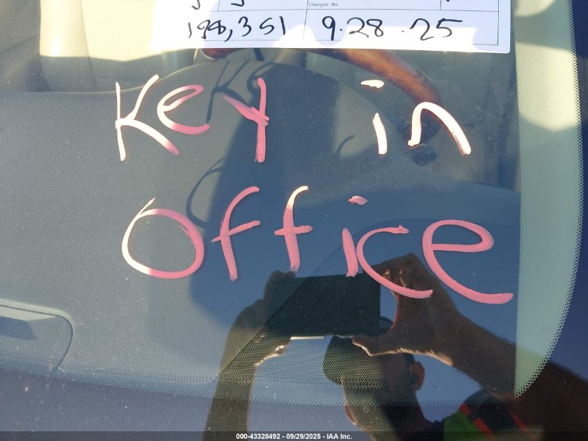 2013 Lexus Ls 460 VIN: JTHCL5EF5D5018063 Lot: 43328492