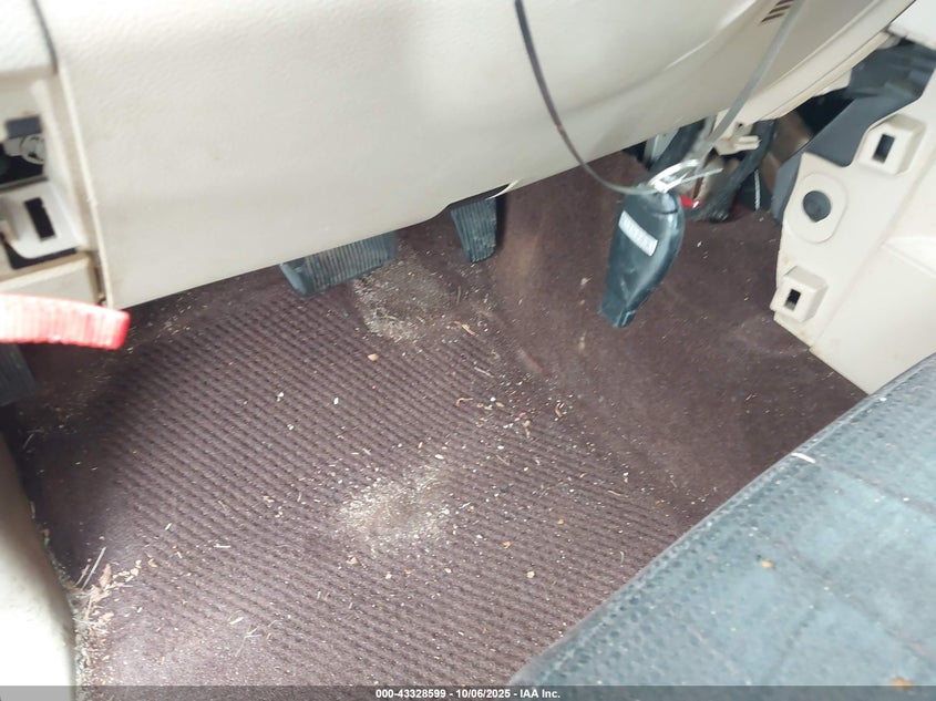 2017 RAM 1500 SLT  4X2 5'7 BOX 1C6RR6LG8HS561210