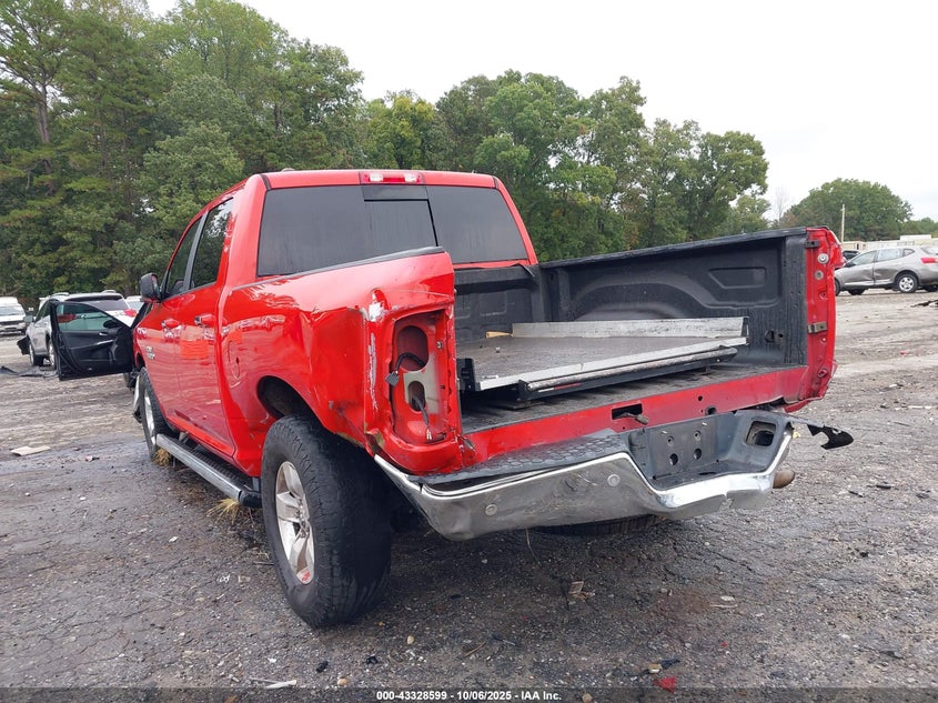 2017 RAM 1500 SLT  4X2 5'7 BOX 1C6RR6LG8HS561210