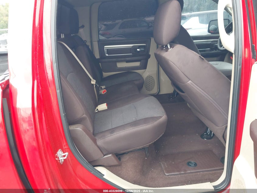 2017 RAM 1500 SLT  4X2 5'7 BOX 1C6RR6LG8HS561210