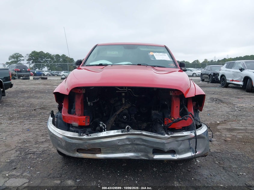 2017 RAM 1500 SLT  4X2 5'7 BOX 1C6RR6LG8HS561210