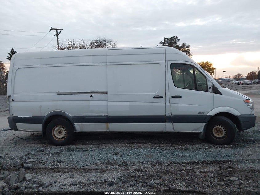 2011 Mercedes-Benz Sprinter 2500 High Roof VIN: WD3PE8CB1B5595520 Lot: 43328604