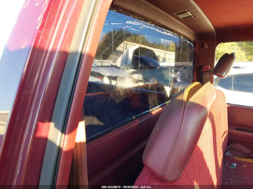 1994 Chevrolet Gmt-400 C1500 VIN: 1GCDC14Z6RZ189558 Lot: 43328615