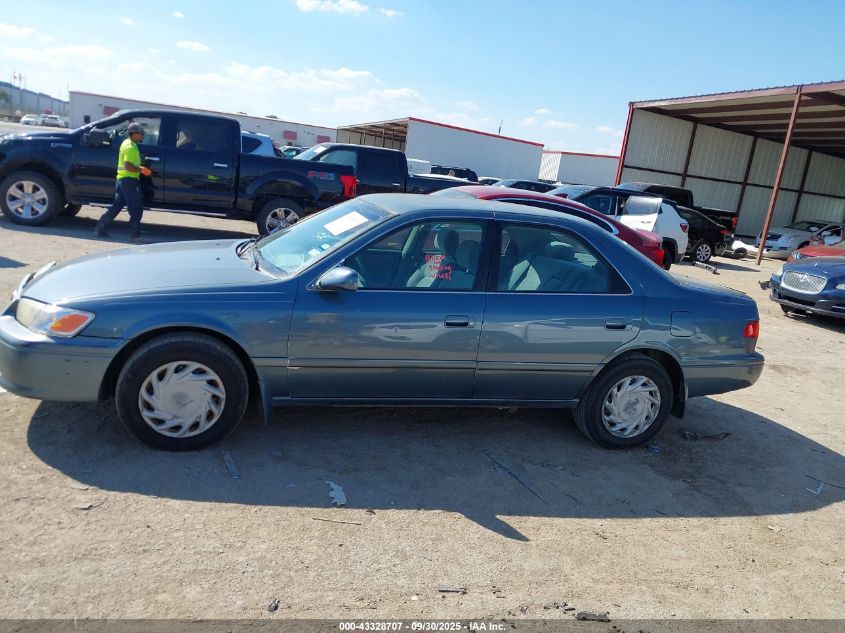 2000 Toyota Camry Le V6 VIN: JT2BF22K7Y0282689 Lot: 43328707