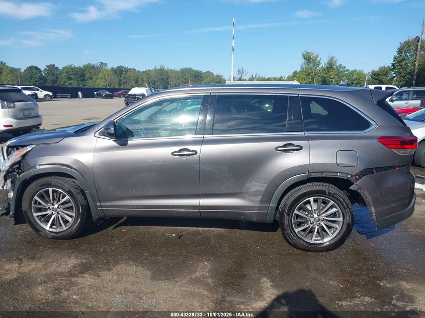 2017 TOYOTA HIGHLANDER XLE - 5TDJZRFH8HS361481