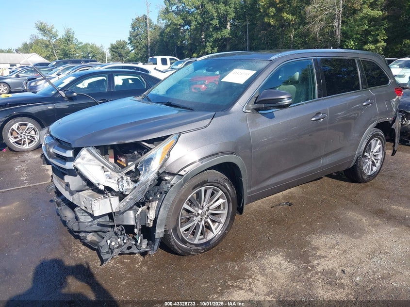 2017 TOYOTA HIGHLANDER XLE - 5TDJZRFH8HS361481