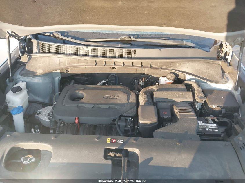 2019 Kia Sorento 2.4L L VIN: 5XYPG4A30KG610696 Lot: 43328782