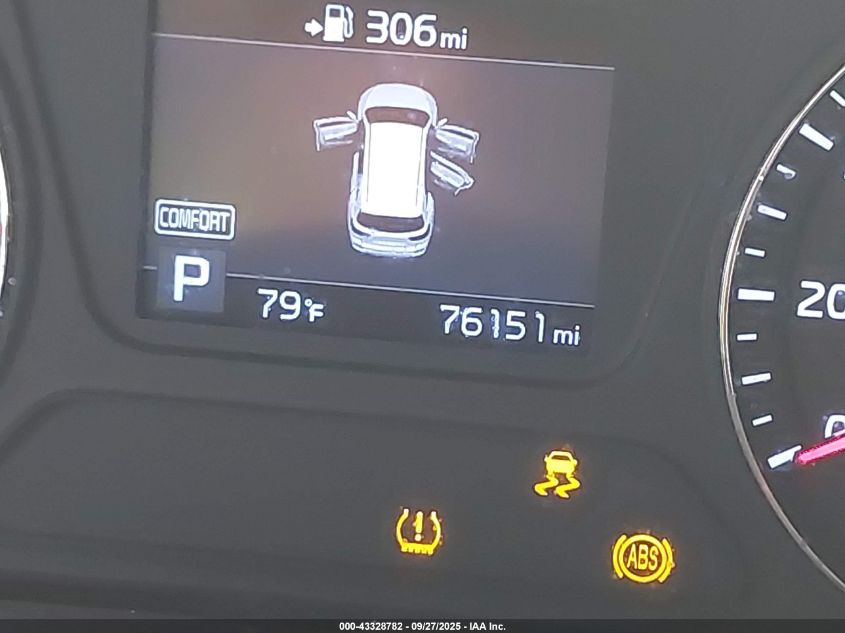 2019 Kia Sorento 2.4L L VIN: 5XYPG4A30KG610696 Lot: 43328782