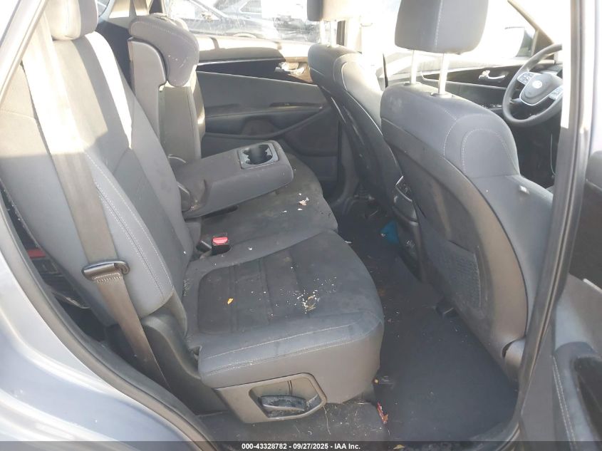 2019 Kia Sorento 2.4L L VIN: 5XYPG4A30KG610696 Lot: 43328782