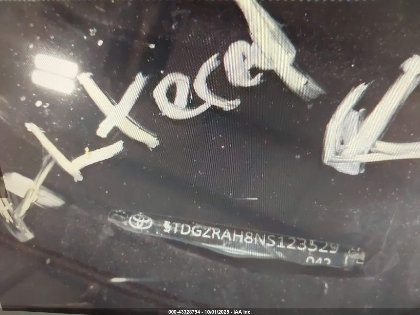 2022 Toyota Highlander Xle VIN: 5TDGZRBHXNS164596 Lot: 43328794