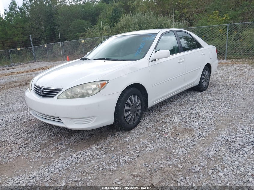 4T1BE32KX6U708425 2006 TOYOTA CAMRY photo no. 2
