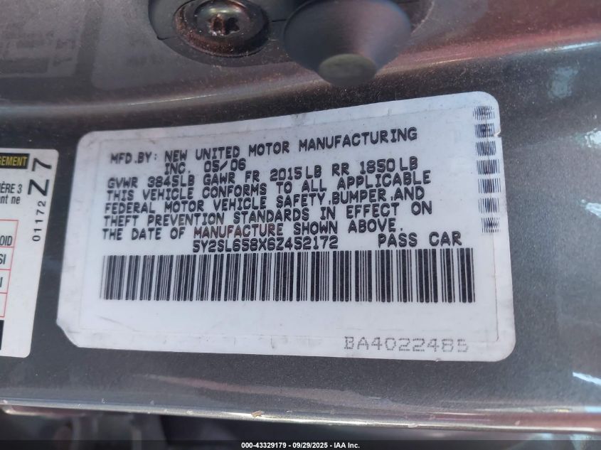 2006 Pontiac Vibe VIN: 5Y2SL658X6Z452172 Lot: 43329179