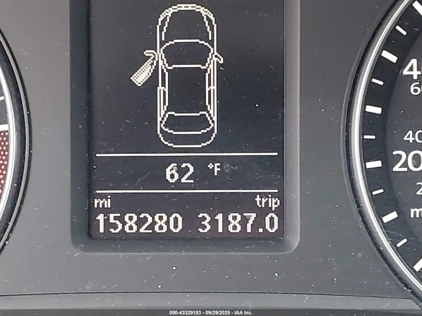 2013 Volkswagen Passat 2.0L Tdi Se VIN: 1VWBN7A32DC117141 Lot: 43329193