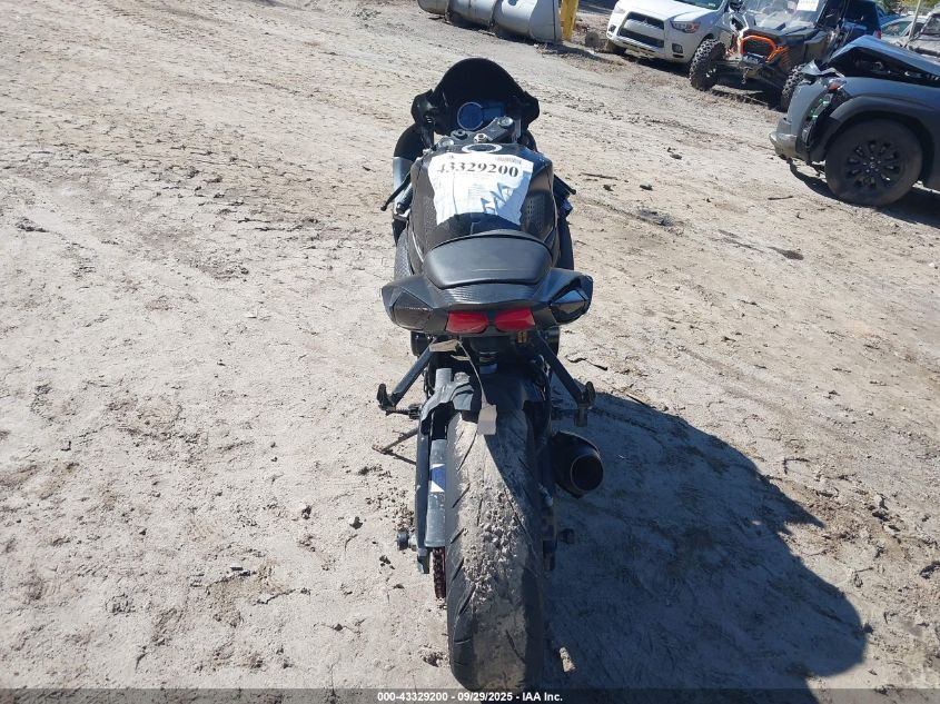 2017 Suzuki Gsx-R600 VIN: JS1GN7FA7H2100602 Lot: 43329200