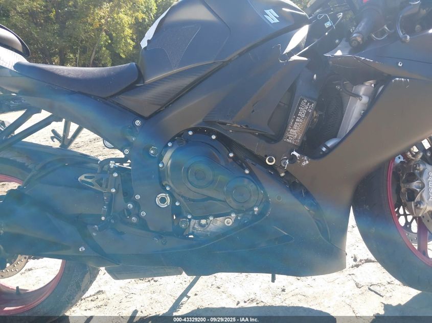2017 Suzuki Gsx-R600 VIN: JS1GN7FA7H2100602 Lot: 43329200