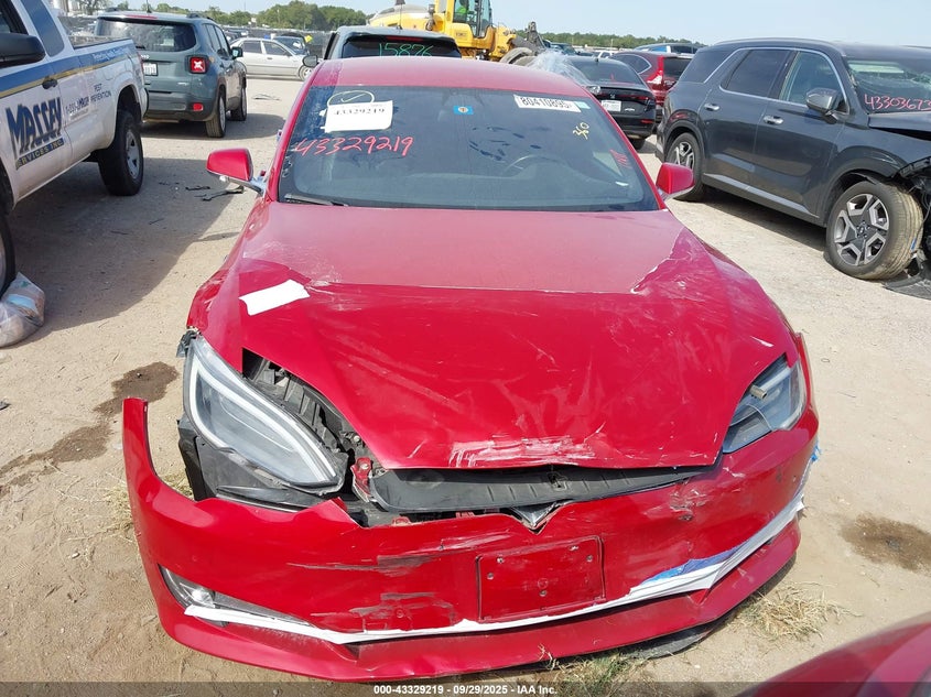 2016 Tesla Model S 60D/70D/75D/85D/90D VIN: 5YJSA1E29GF160993 Lot: 43329219