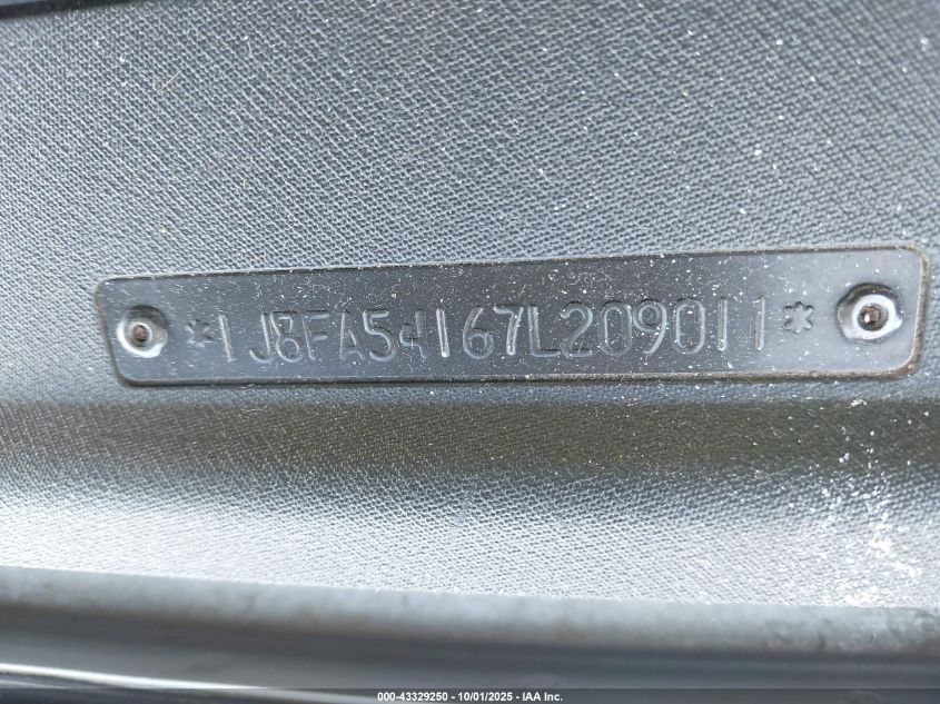 2007 Jeep Wrangler Sahara VIN: 1J8FA54167L209011 Lot: 43329250