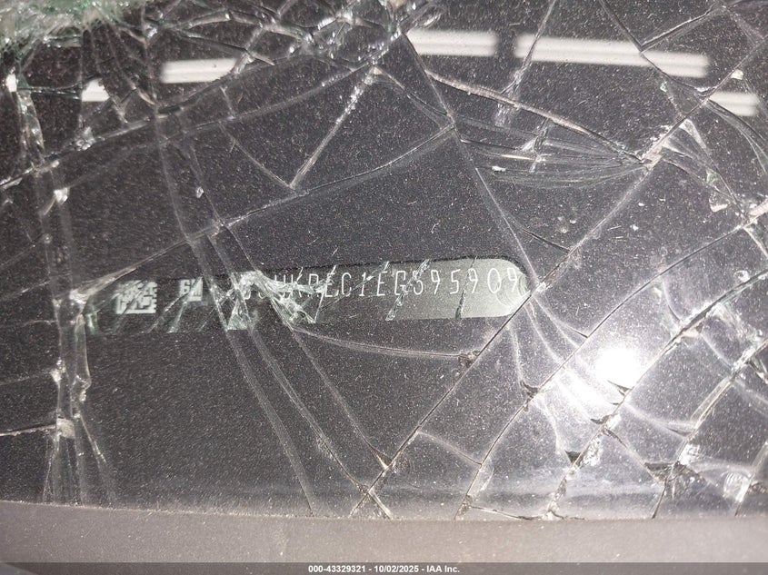 2014 CHEVROLET SILVERADO 1500 2LT - 3GCUKREC1EG395909