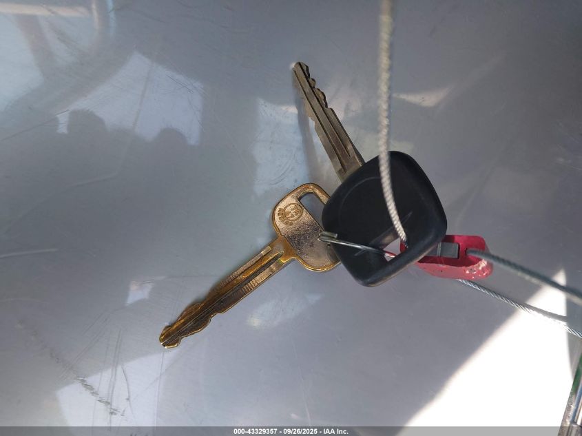 2008 Toyota Yaris VIN: JTDJT923885188000 Lot: 43329357