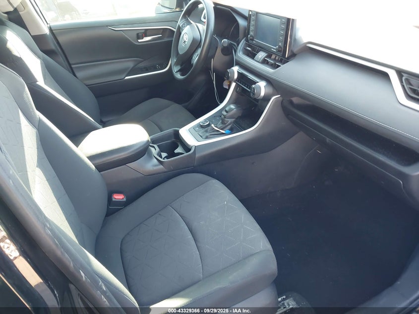 2021 TOYOTA RAV4 HYBRID XLE - 4T3R6RFV5MU012658