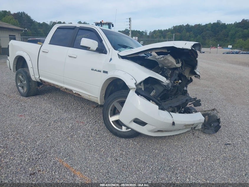 DODGE RAM 1500 SLT/SPORT/TRX