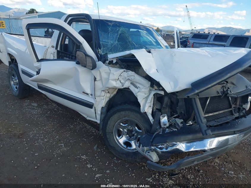 2000 Chevrolet Silverado 1500 VIN: 1GCEC14VXYE110223 Lot: 43329463