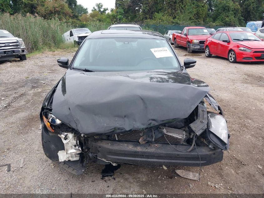 2015 Volkswagen Passat 2.0L Tdi Se VIN: 1VWBV7A32FC072687 Lot: 43329584