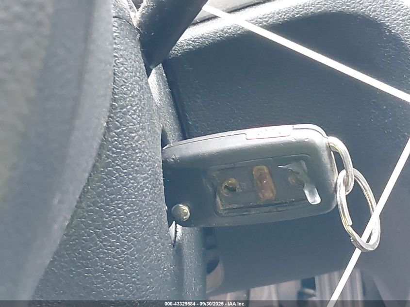 2015 Volkswagen Passat 2.0L Tdi Se VIN: 1VWBV7A32FC072687 Lot: 43329584