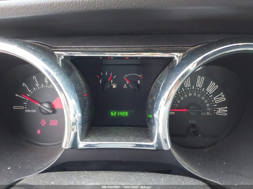 2008 Ford Mustang Gt Deluxe/Gt Premium VIN: 1ZVHT85H085131870 Lot: 43329587